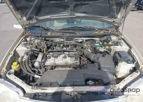 2002 Mazda Protege Dx/Es/Lx z USA, uszkodzony, nr VIN JM1BJ225920509128